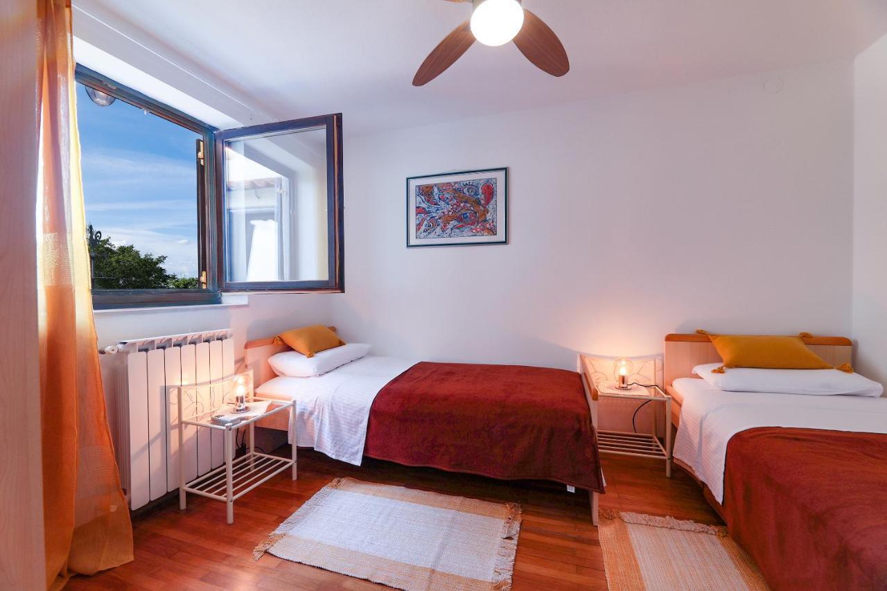 Apartman Villa Marina Rakalj Exterior foto